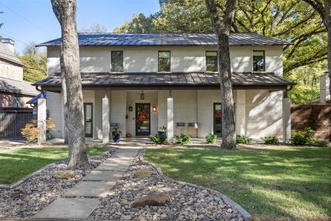 2821 Harlanwood Fort Worth TX 76109