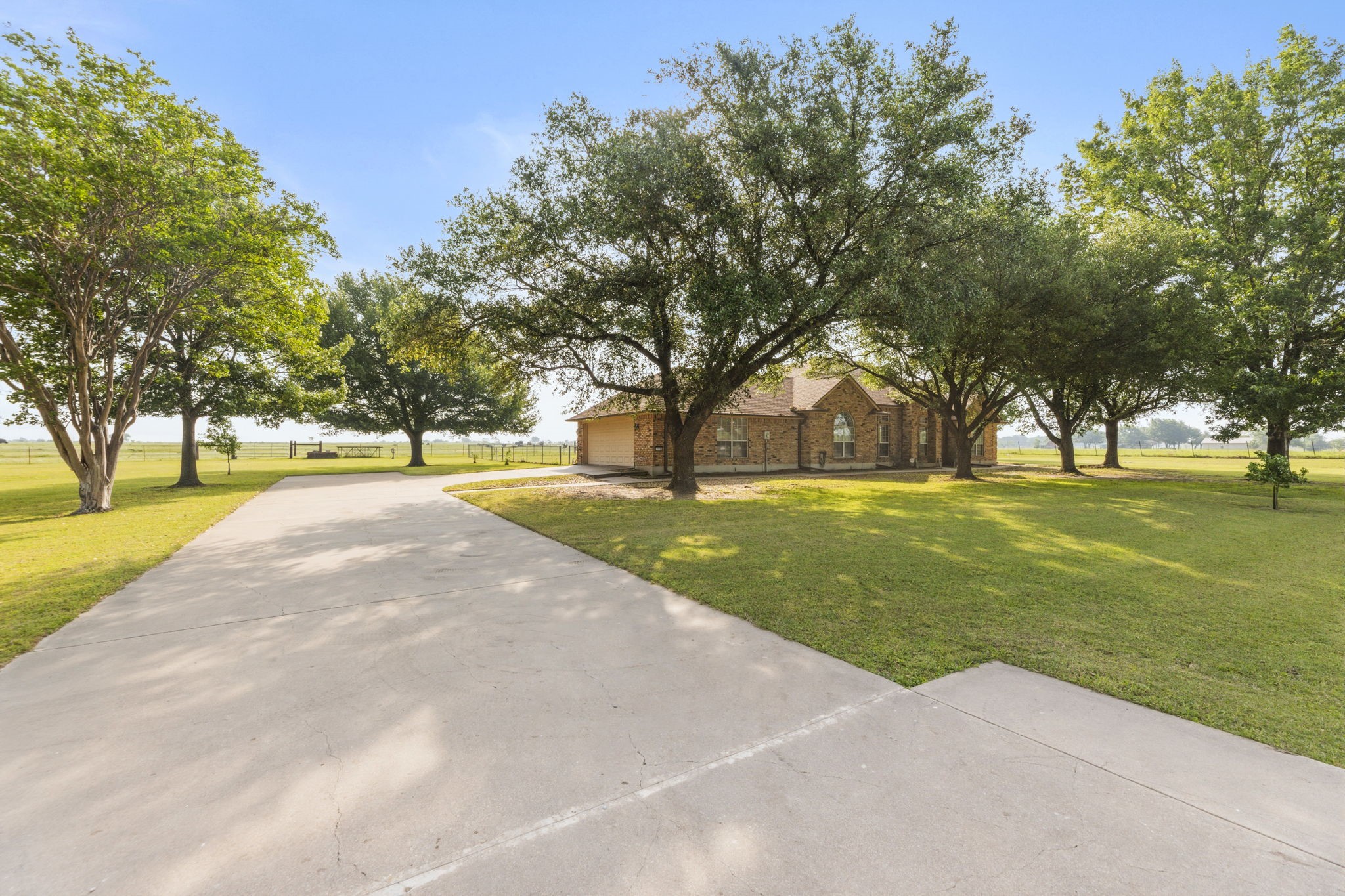 130 Blazek Road Alma TX 75119
