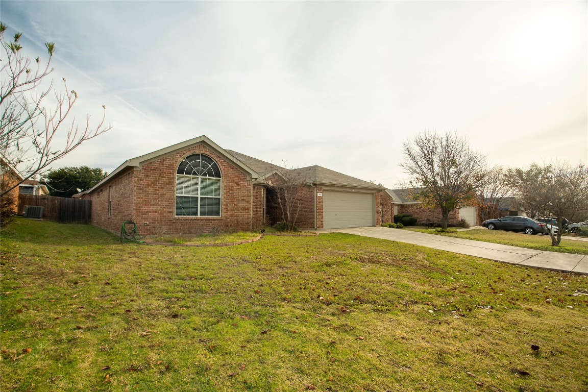 1714 Country Crest Lane Mansfield TX 76063