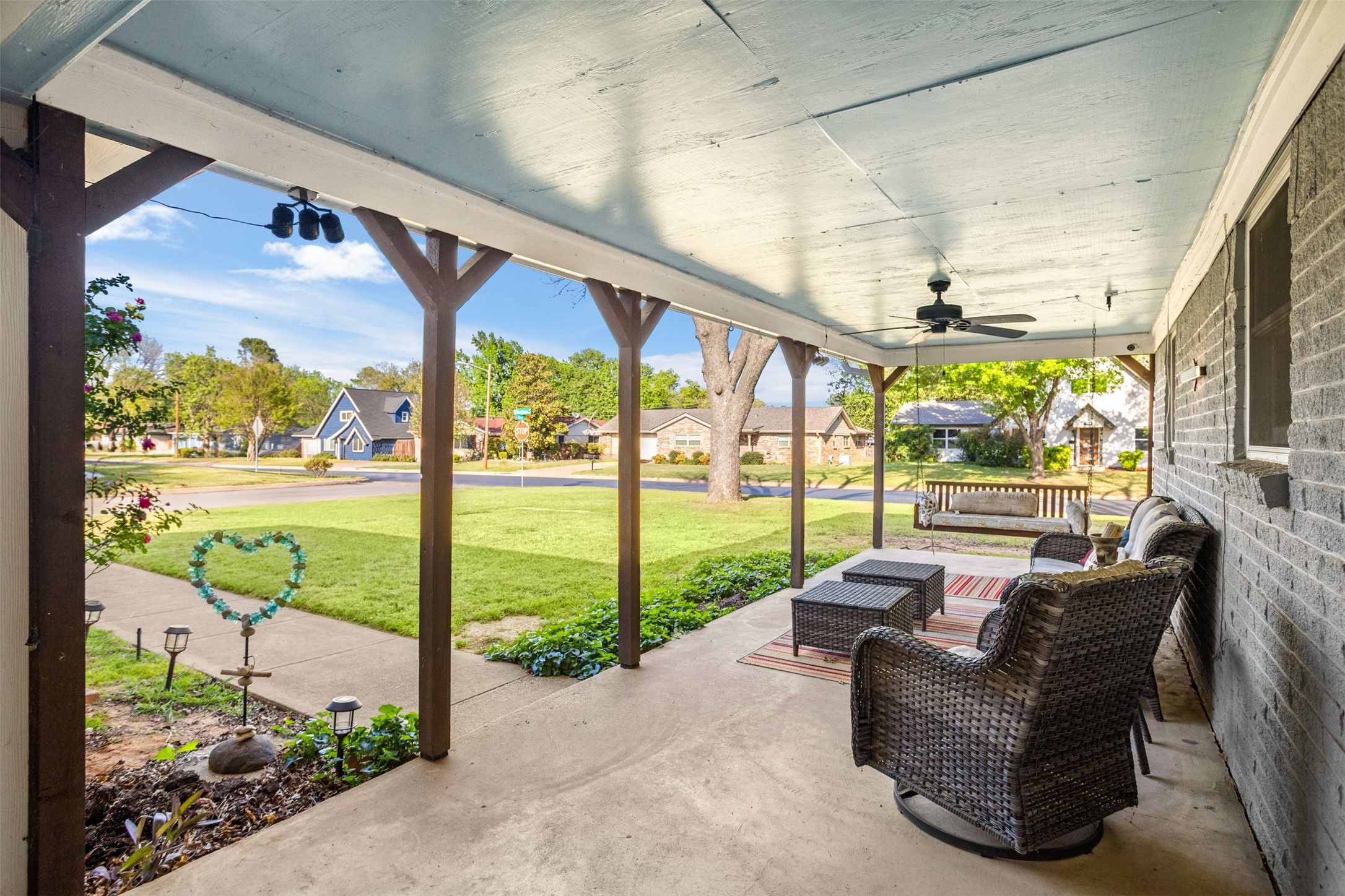 201 Olive Street Hurst TX 76053