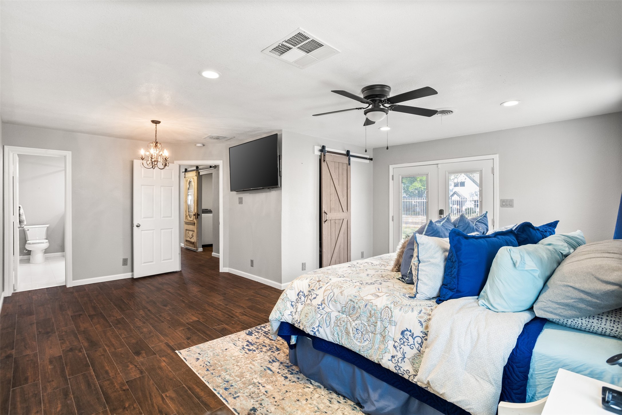 201 Olive Street Hurst TX 76053