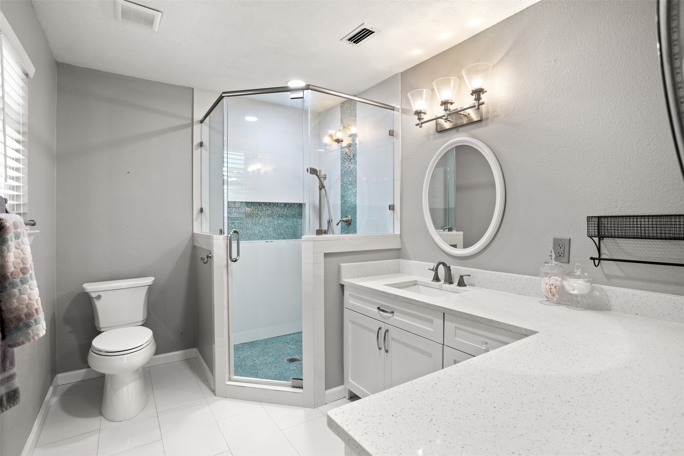 201 Olive Street Hurst TX 76053