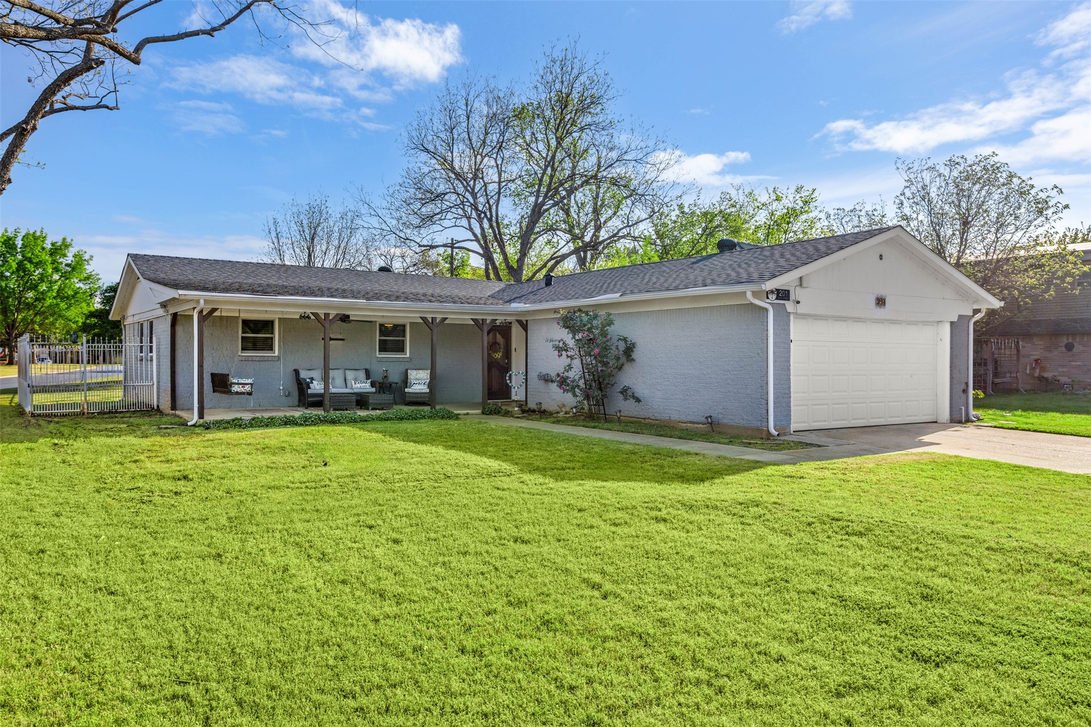 201 Olive Street Hurst TX 76053