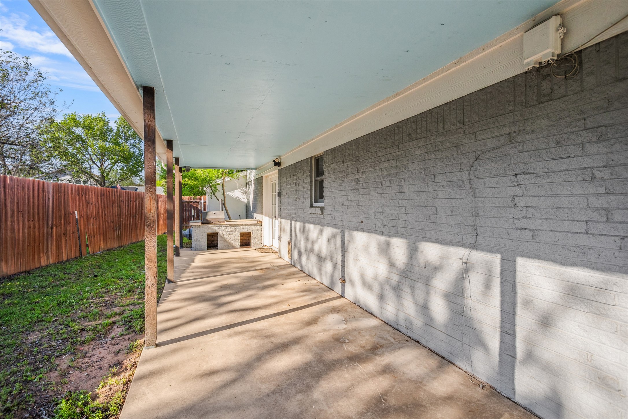 201 Olive Street Hurst TX 76053
