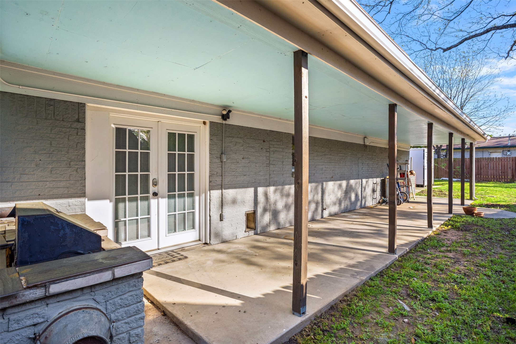 201 Olive Street Hurst TX 76053
