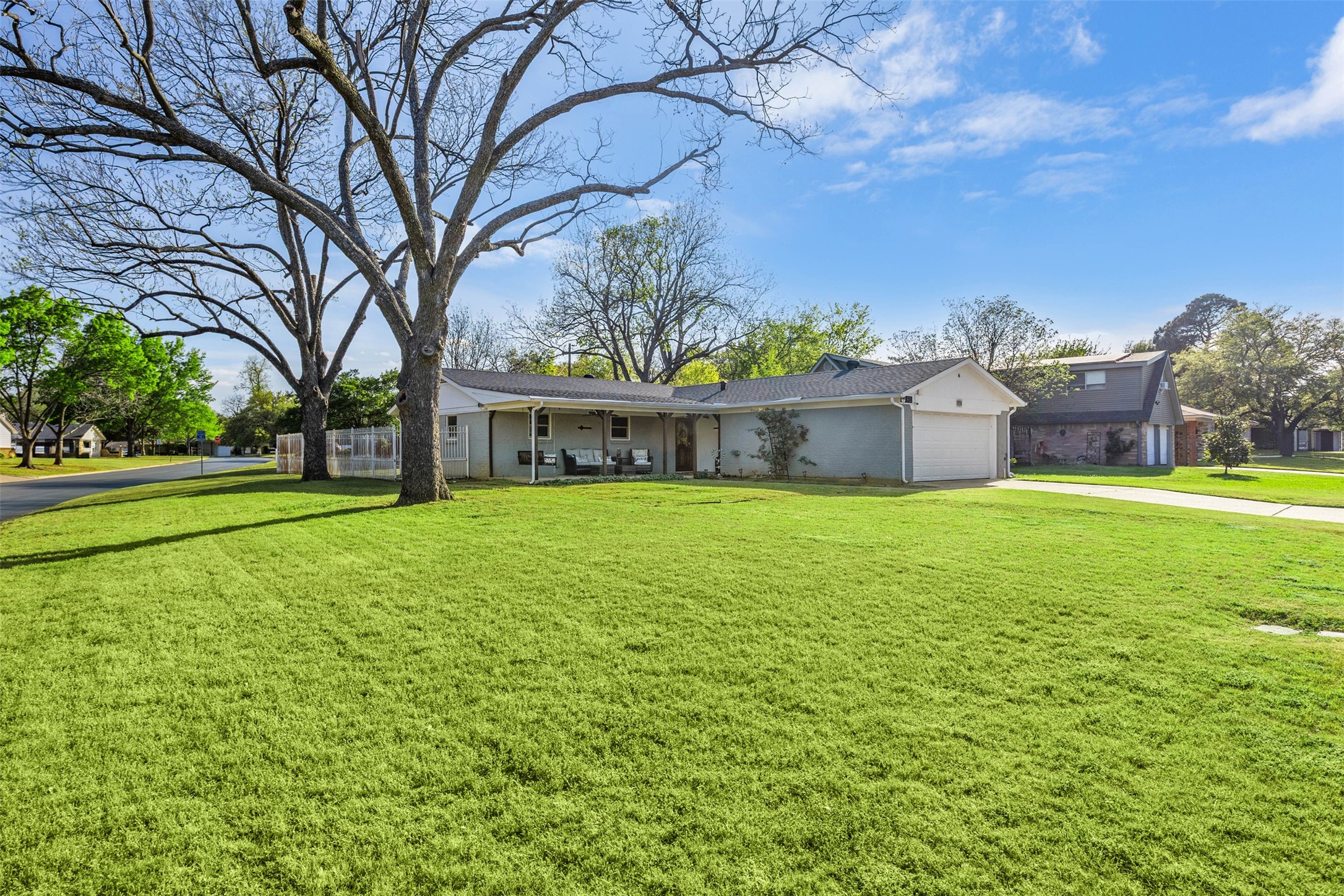 201 Olive Street Hurst TX 76053