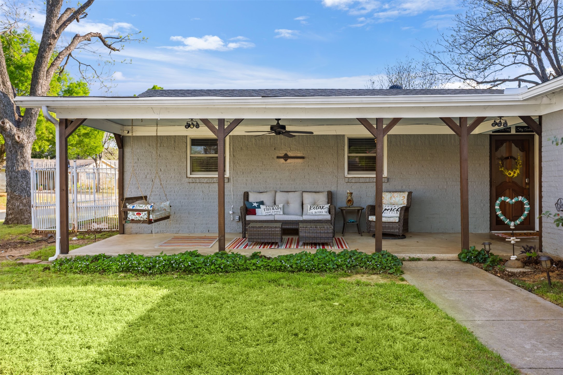 201 Olive Street Hurst TX 76053