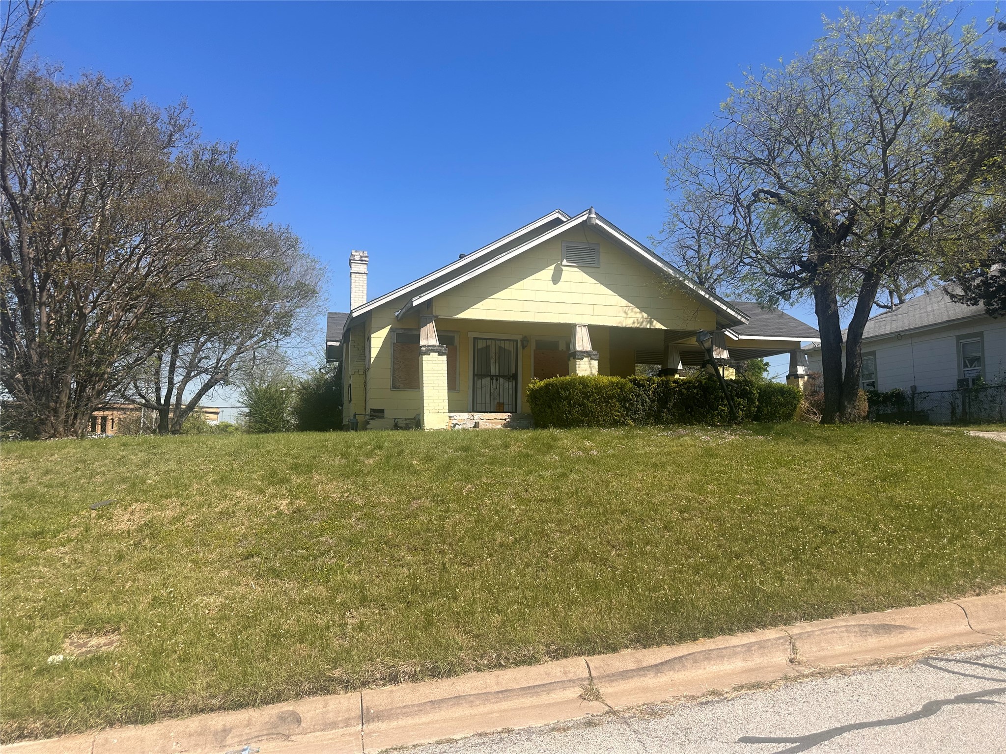 2005 Avenue B Fort Worth TX 76104