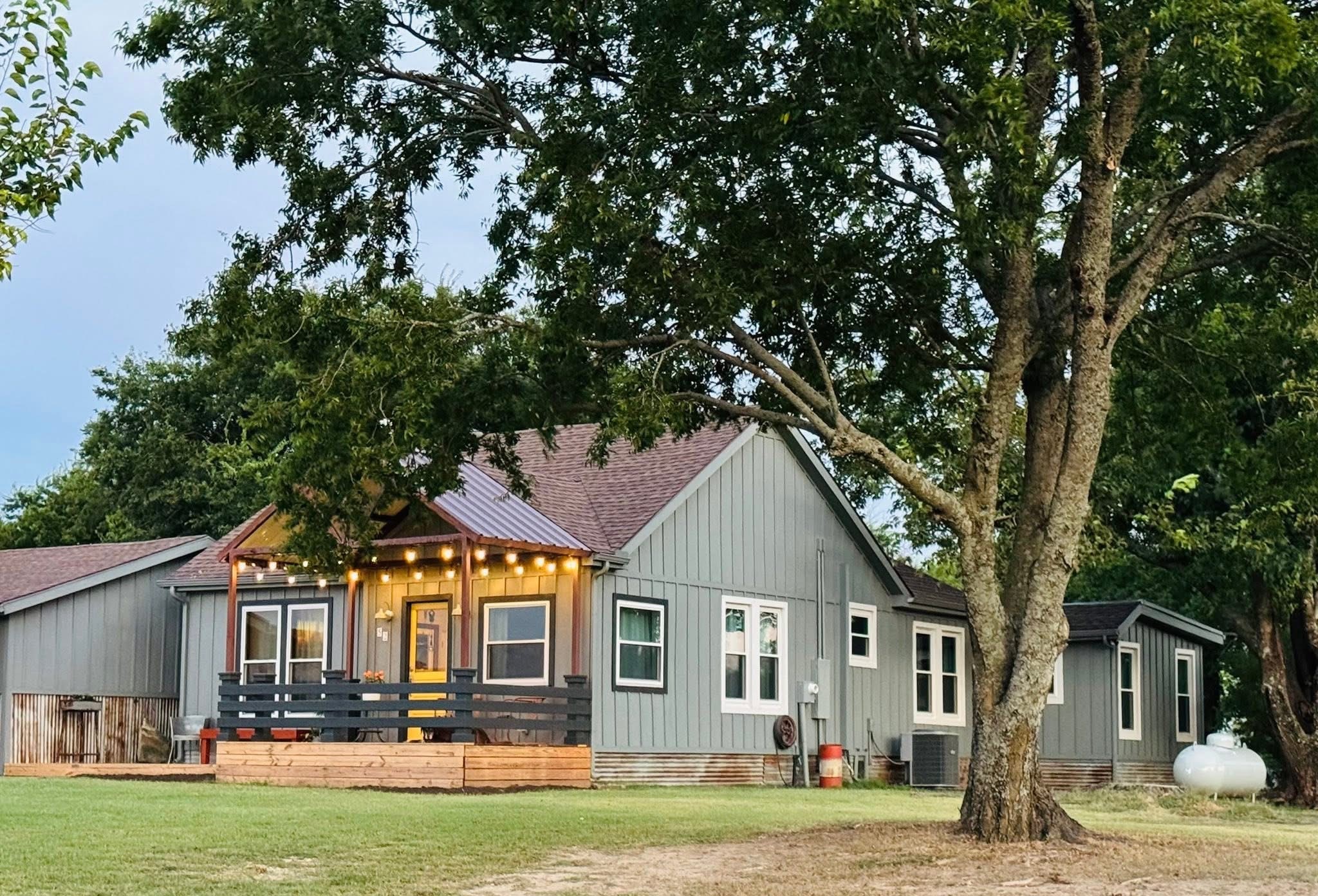 52 Ole Vittitoe Road Whitewright TX 75491