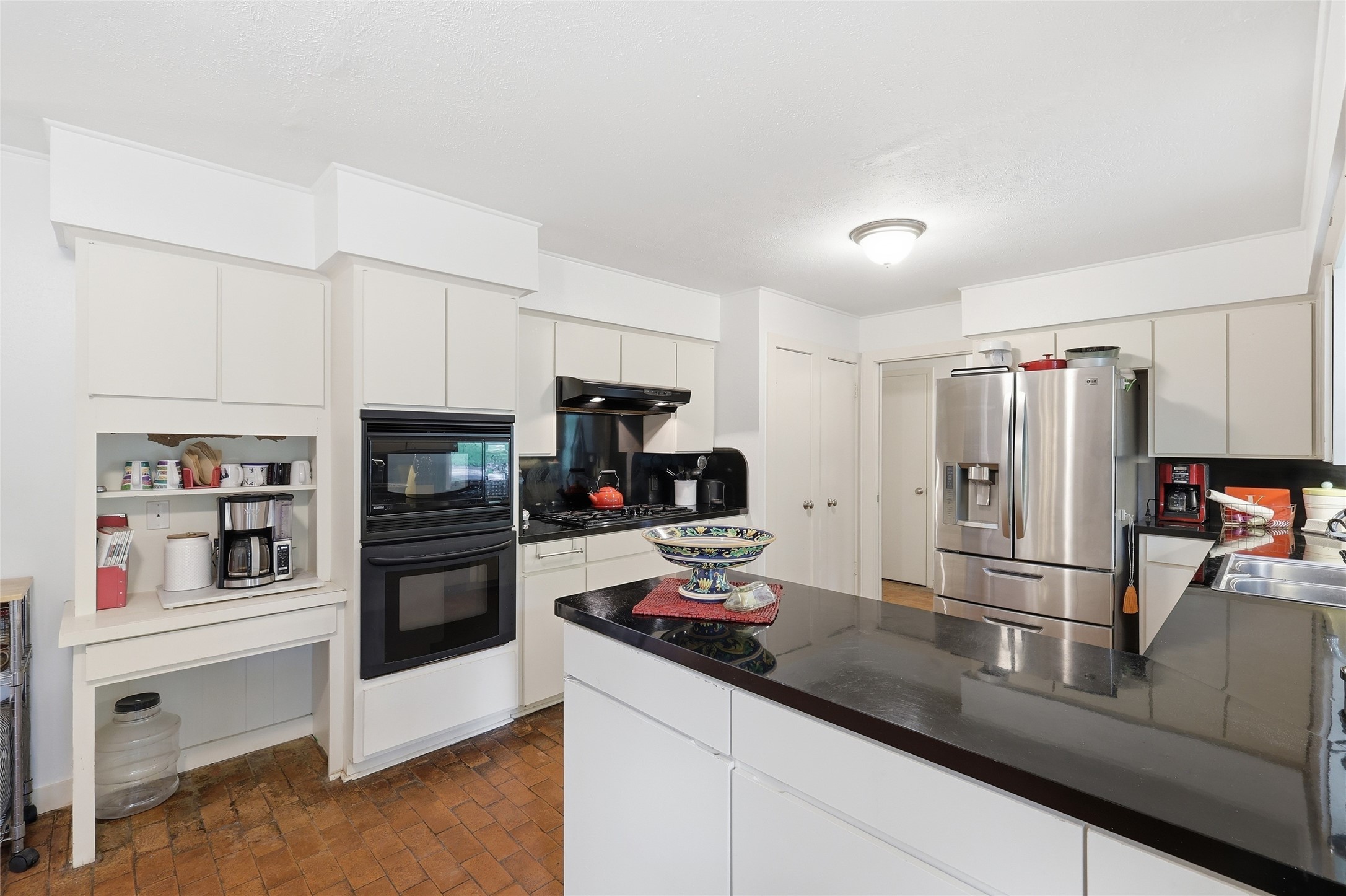 9432 Dixie Lane Dallas TX 75228