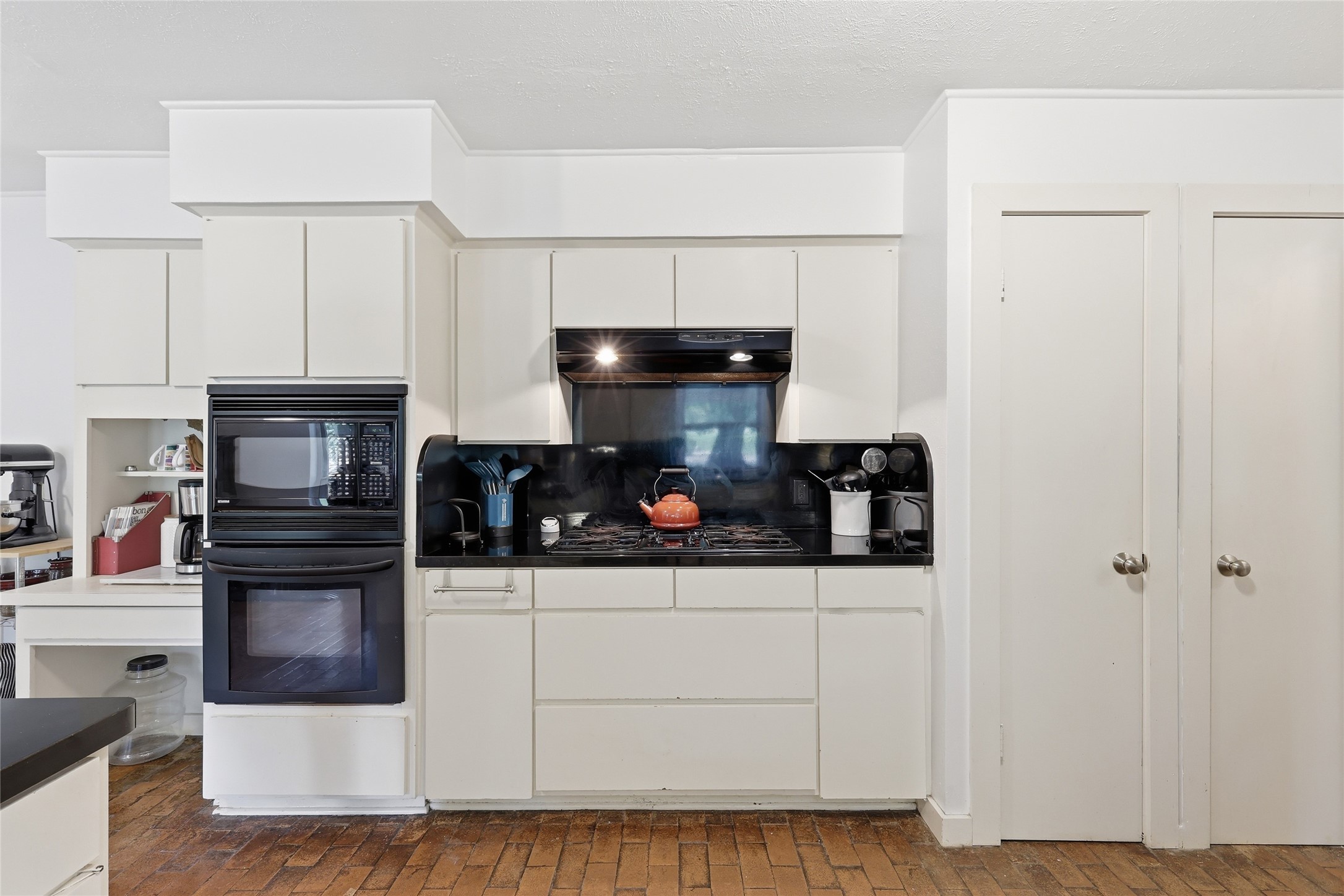 9432 Dixie Lane Dallas TX 75228