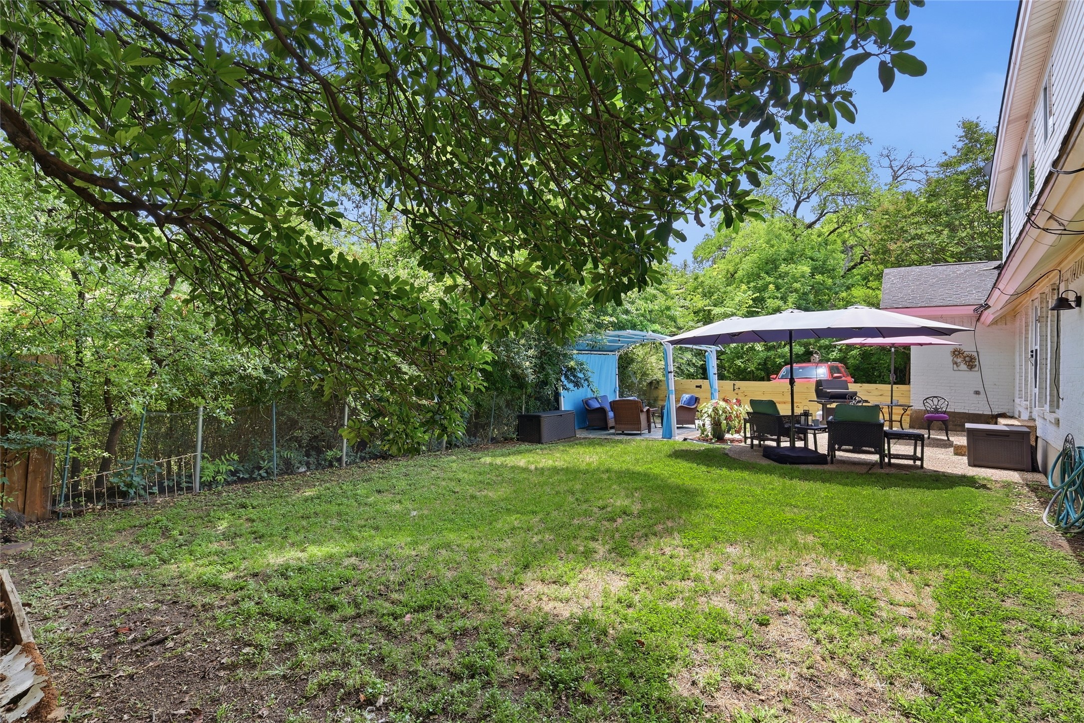 9432 Dixie Lane Dallas TX 75228