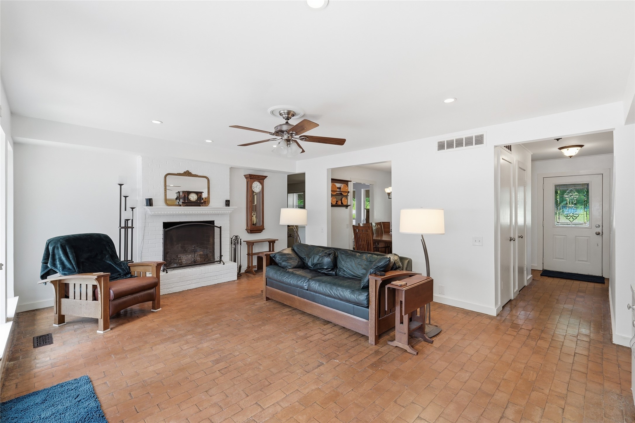 9432 Dixie Lane Dallas TX 75228