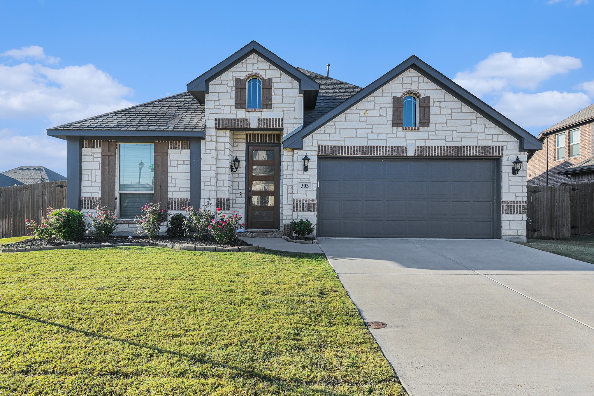 303 Pineview Lane Ponder TX 76259