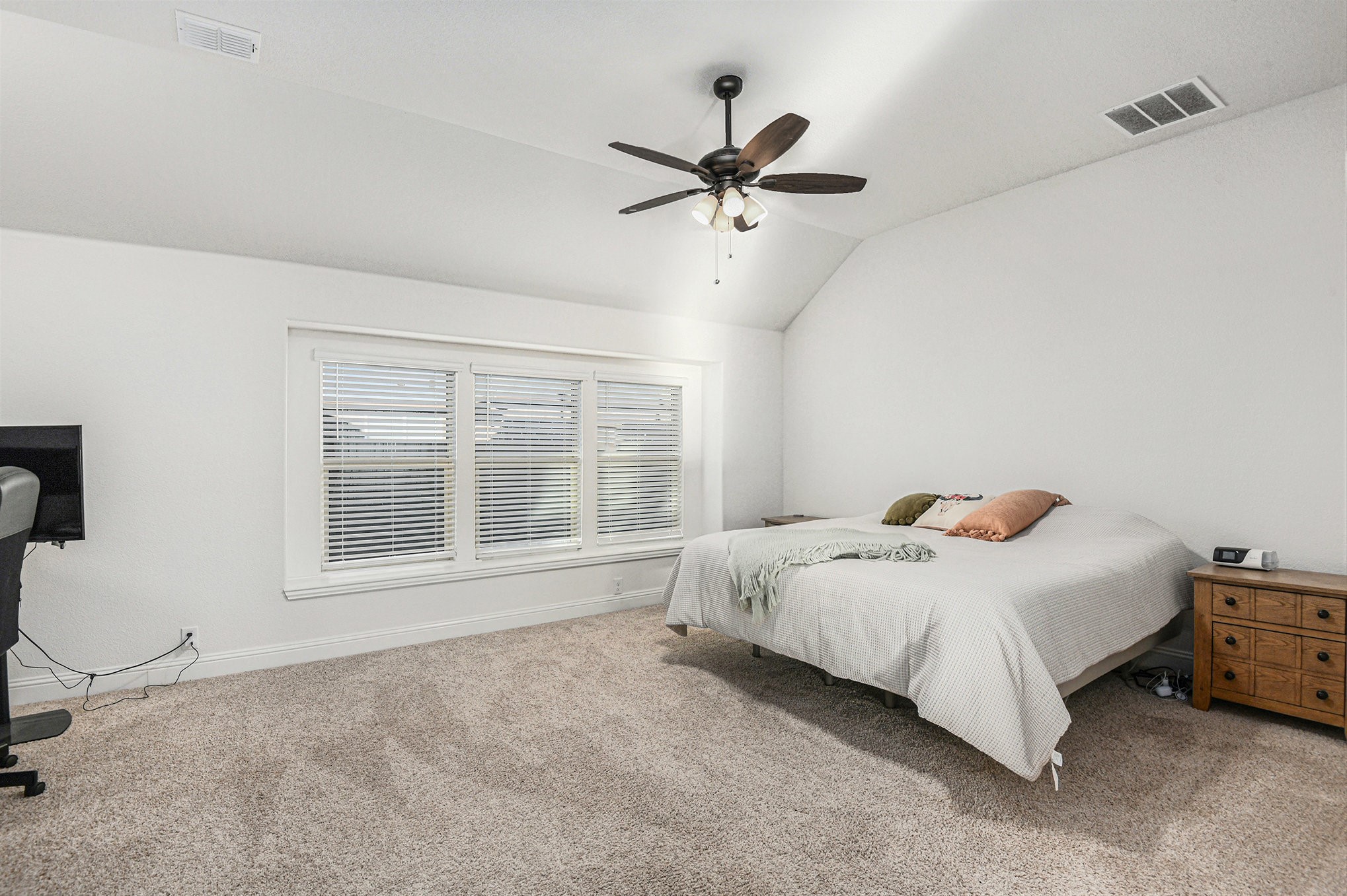 303 Pineview Lane Ponder TX 76259