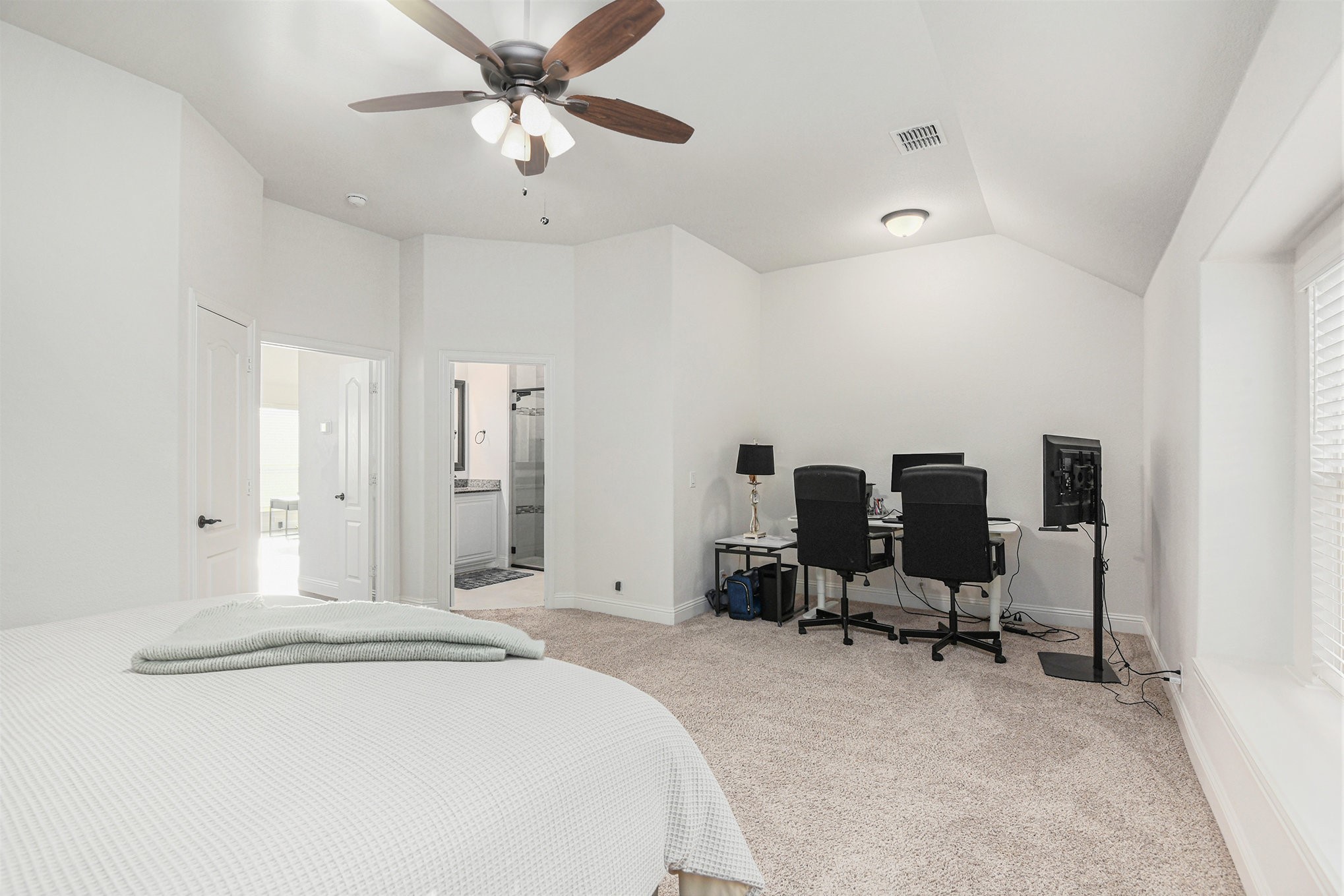 303 Pineview Lane Ponder TX 76259