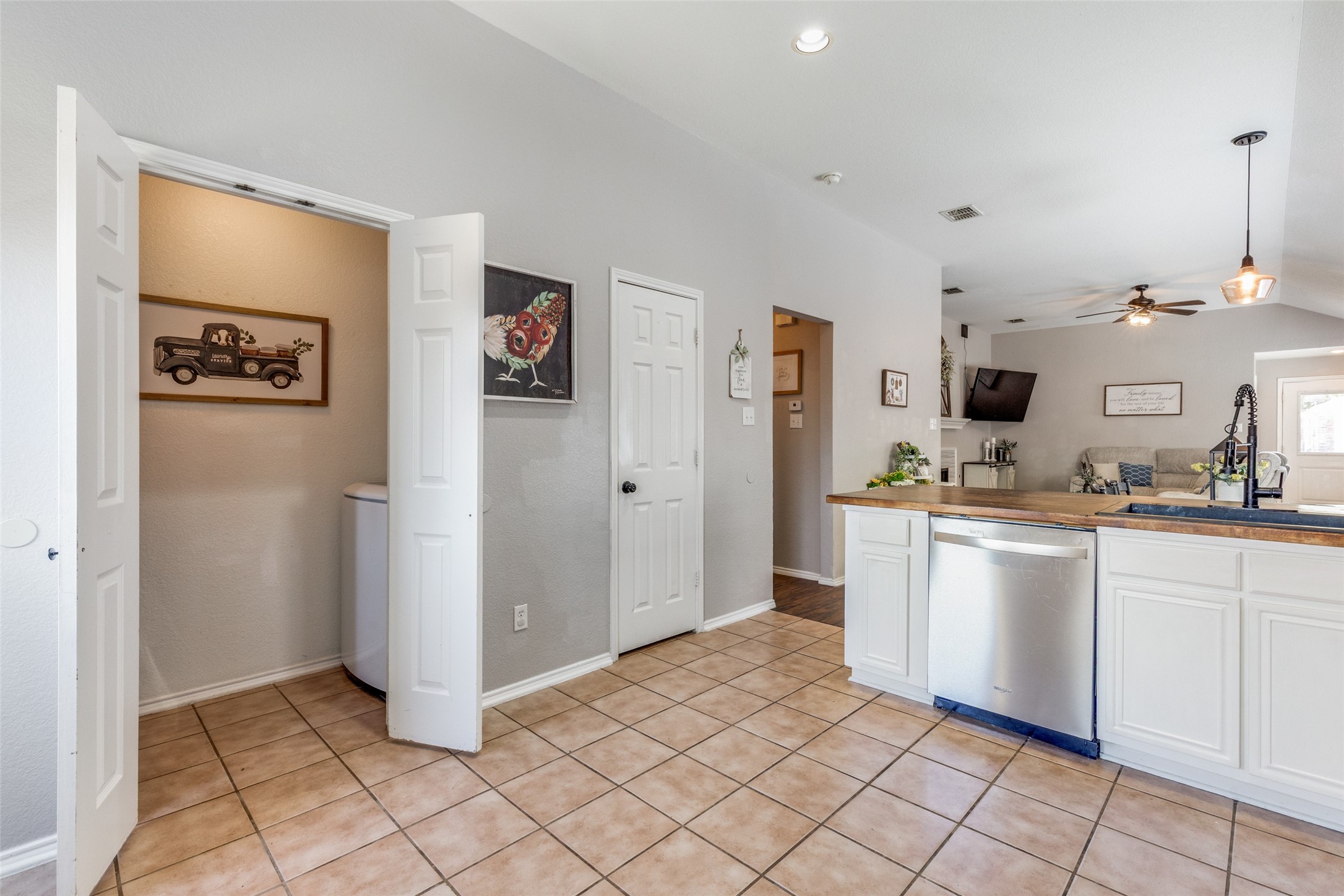 1180 Kachina Lane Fort Worth TX 76052