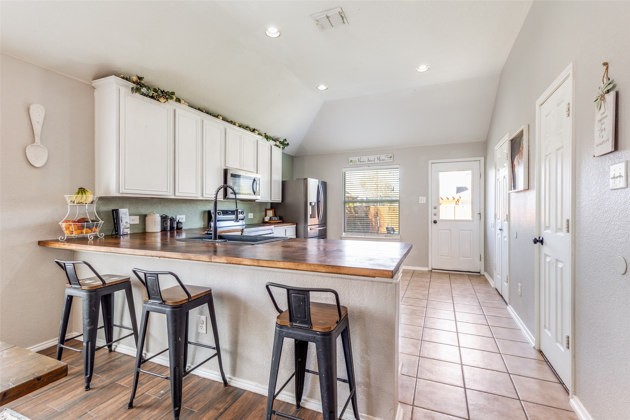 1180 Kachina Lane Fort Worth TX 76052