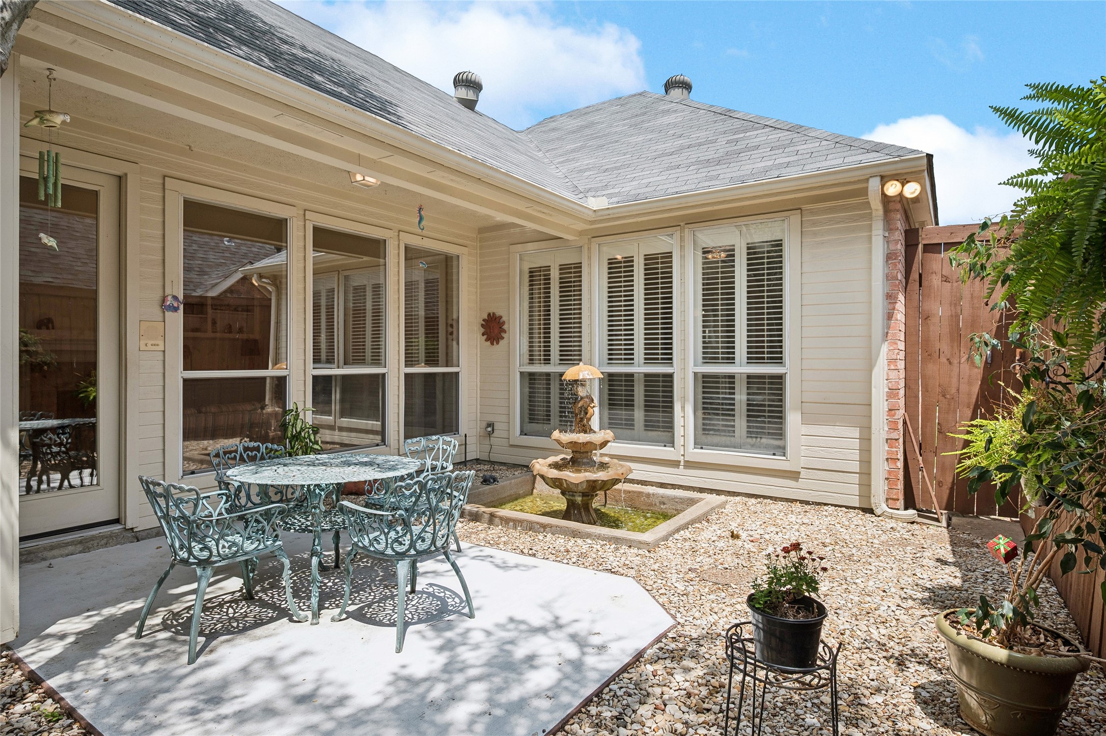 4267 Timberglen Road Dallas TX 75287
