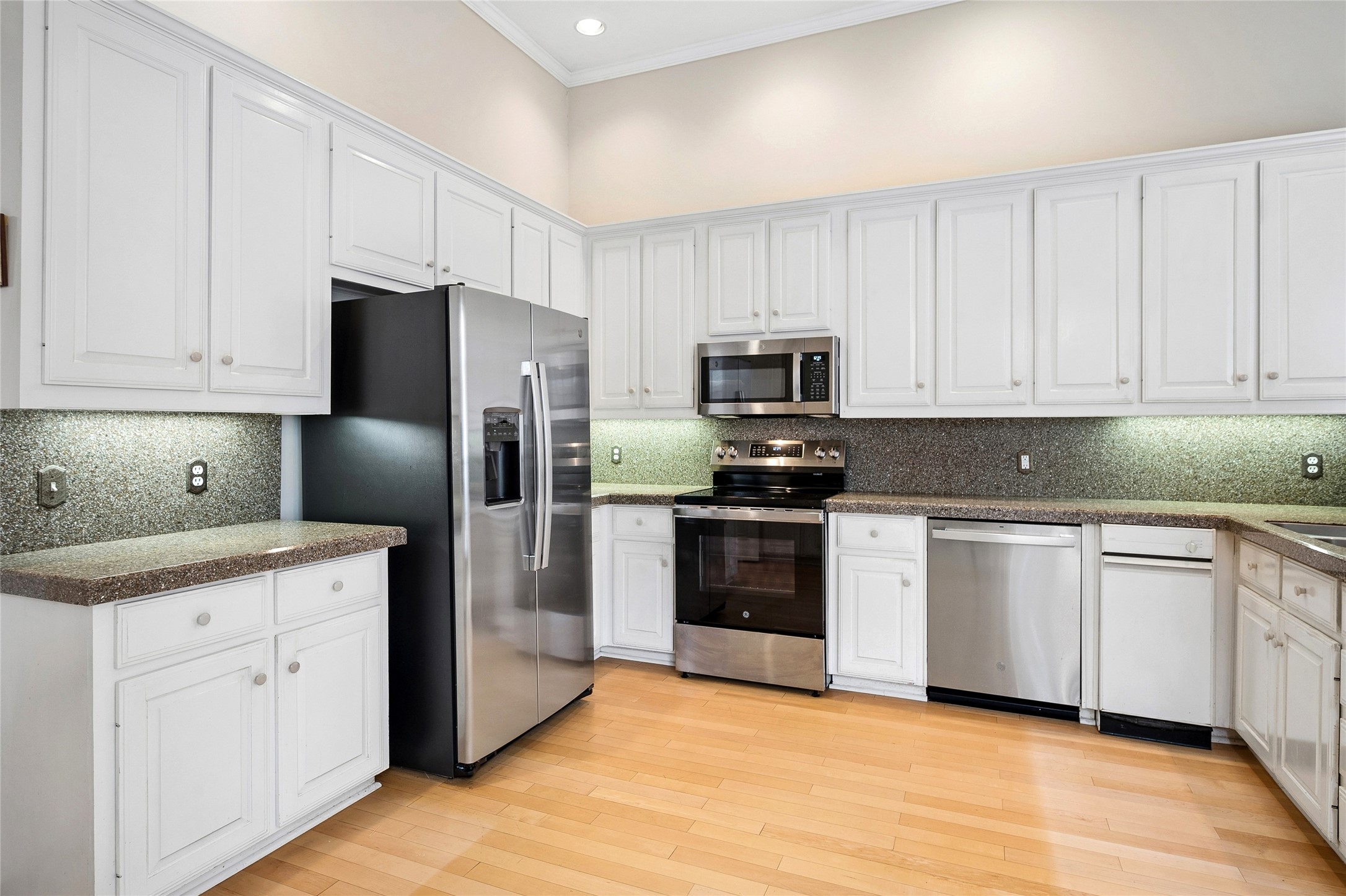 4267 Timberglen Road Dallas TX 75287