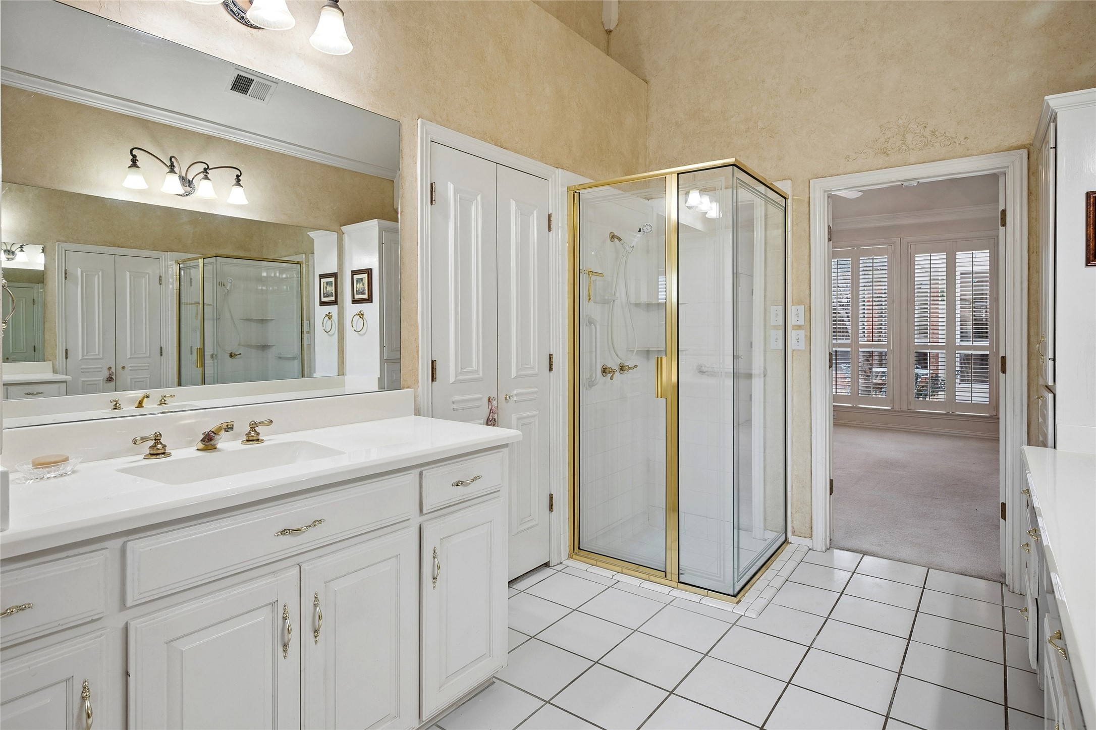 4267 Timberglen Road Dallas TX 75287