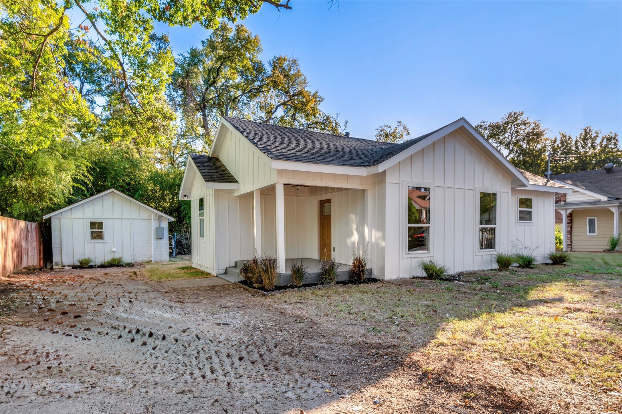 522 Griffith Avenue Dallas TX 75208