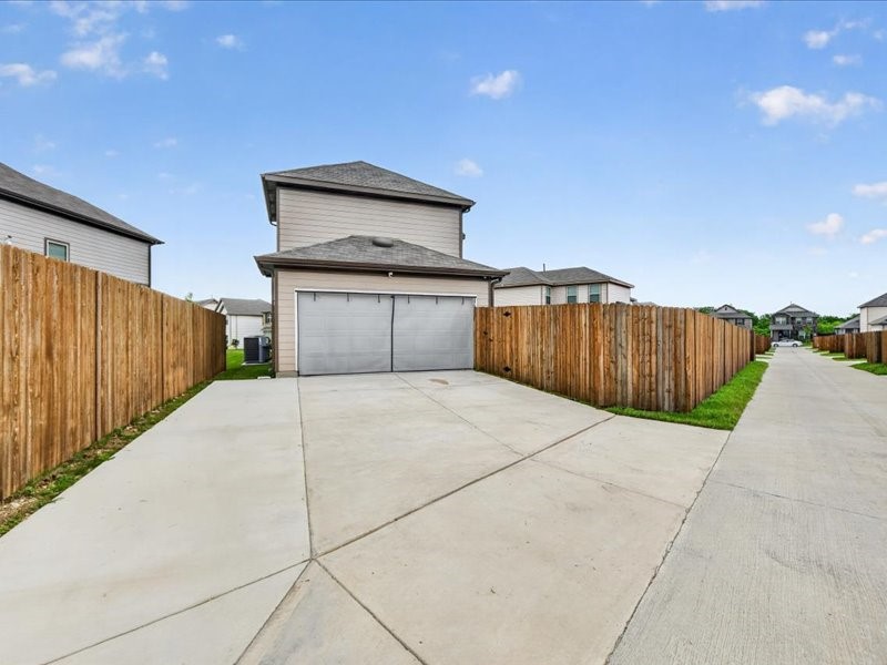 2921 Dixondale Drive Fort Worth TX 76108
