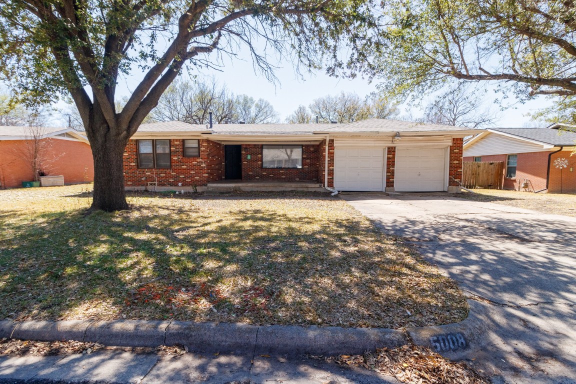 5008 Sabelle Lane Haltom City TX 76117