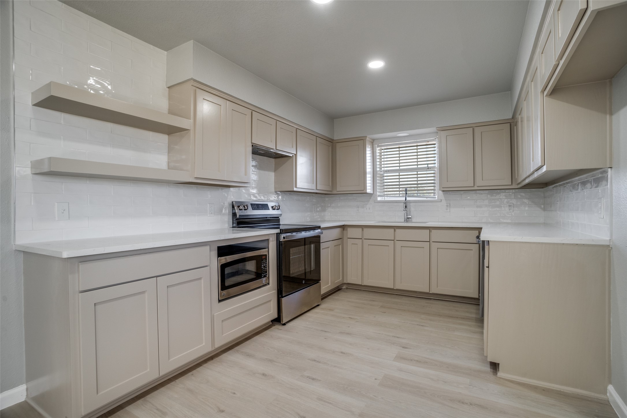 3722 Carrie Lane St Paul TX 75098