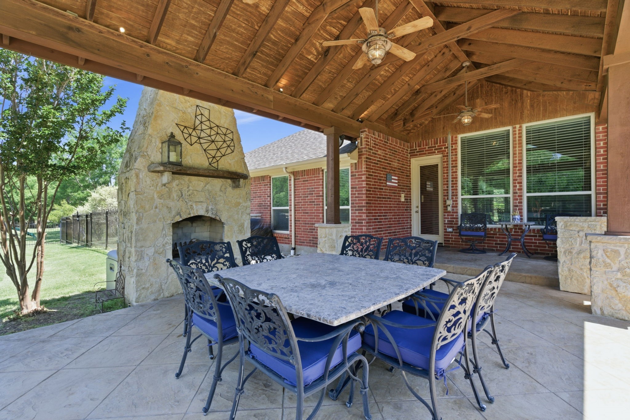 122 W Carruth Lane Double Oak TX 75077