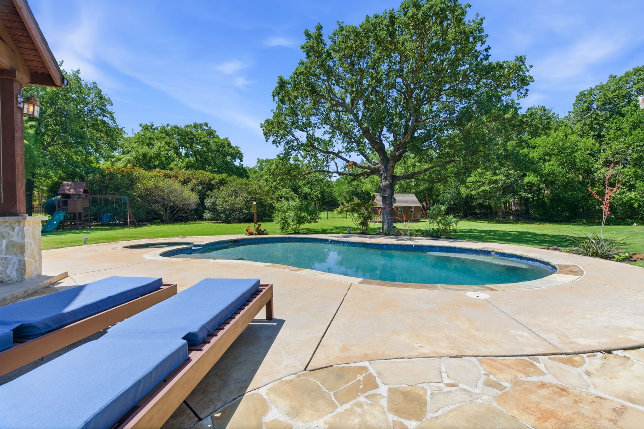 122 W Carruth Lane Double Oak TX 75077