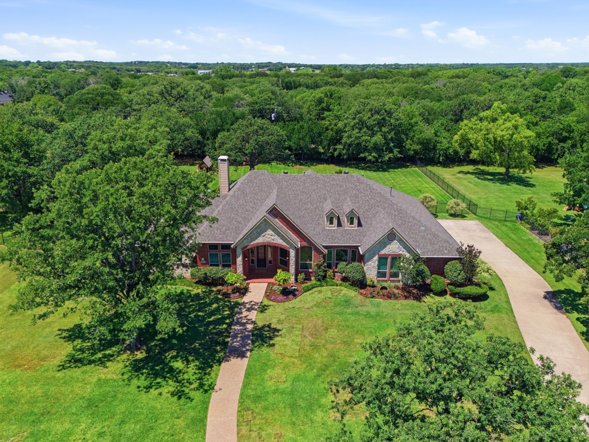 122 W Carruth Lane Double Oak TX 75077