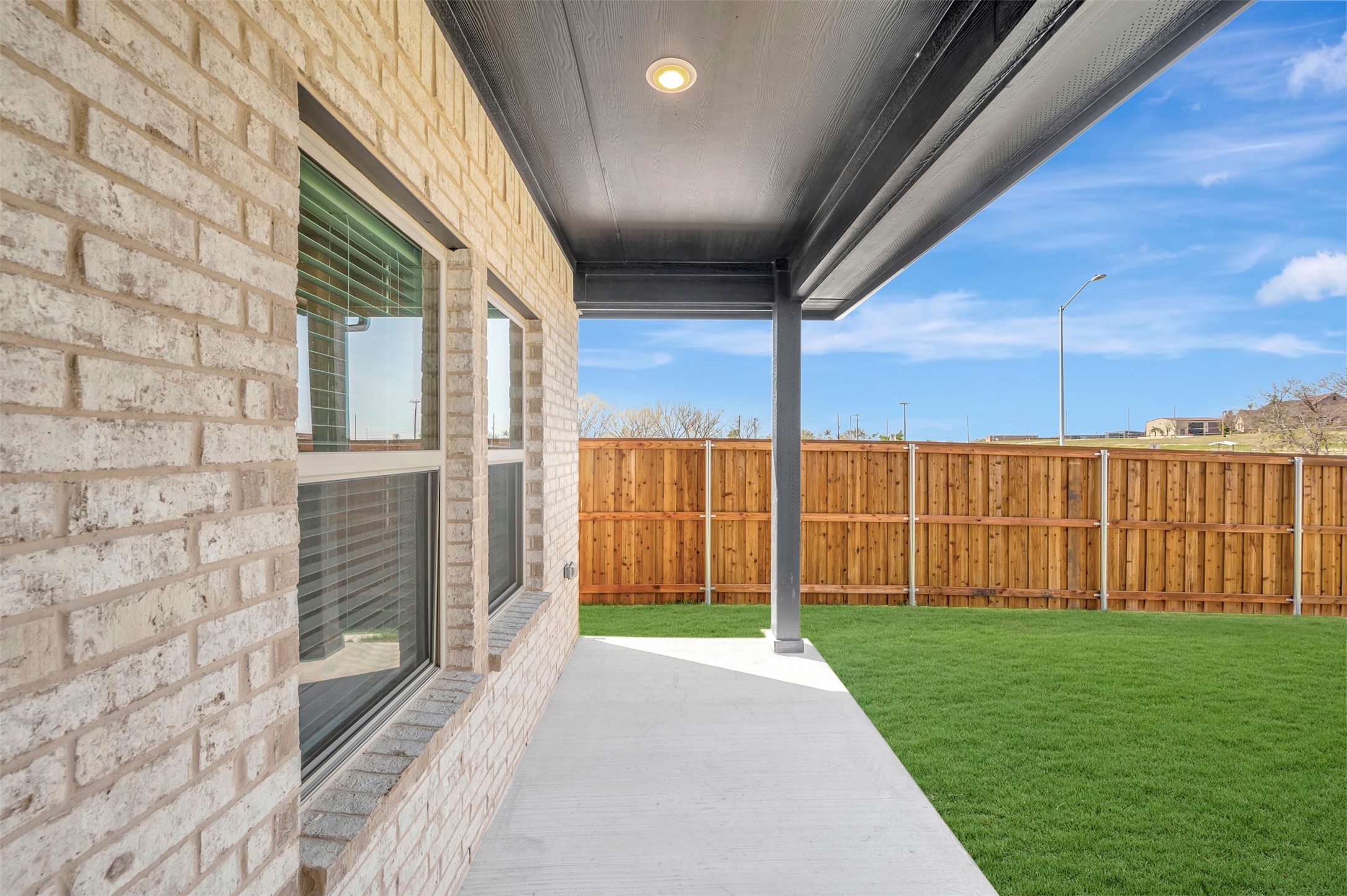 172 Summer Rain Way Newark TX 76071