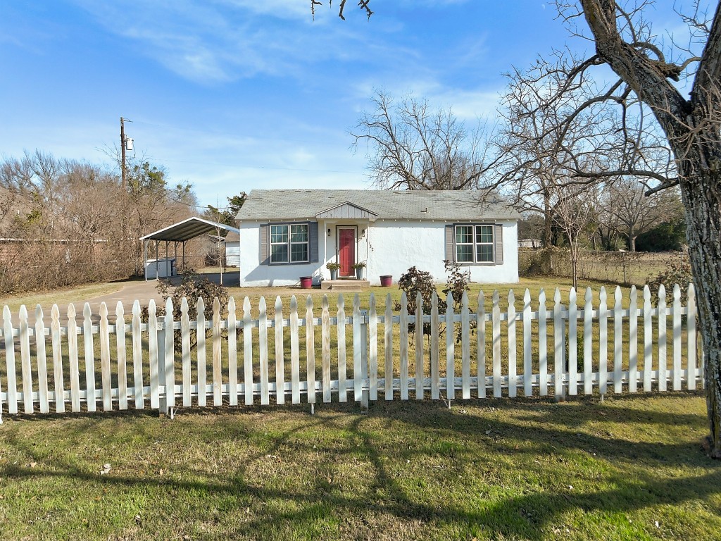 1932 N Westmoreland Road Desoto TX 75115