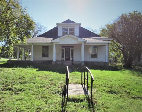 501 NW 2nd Street Hubbard TX 76648