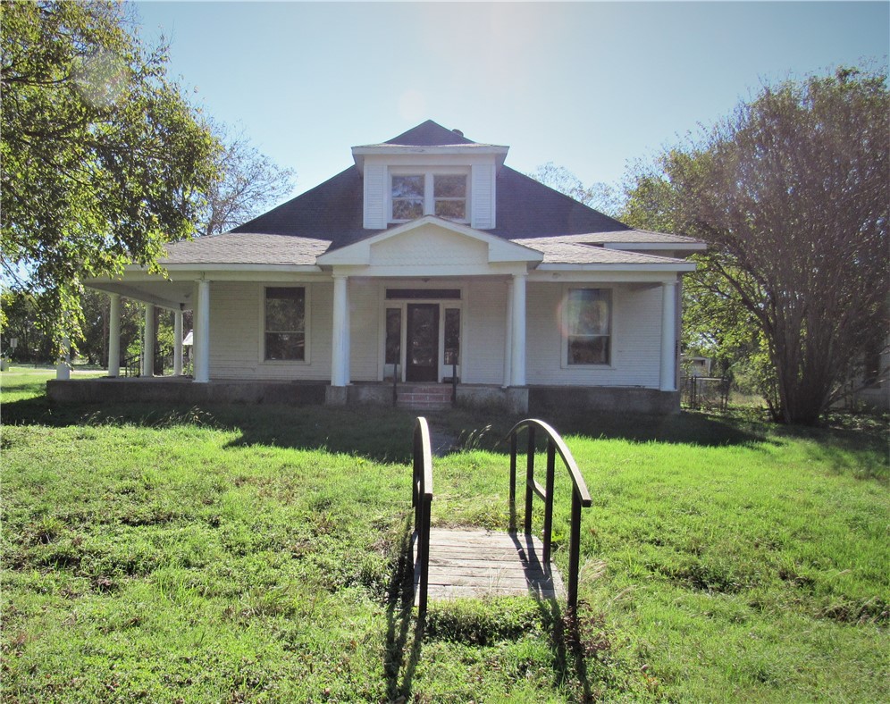501 NW 2nd Street Hubbard TX 76648