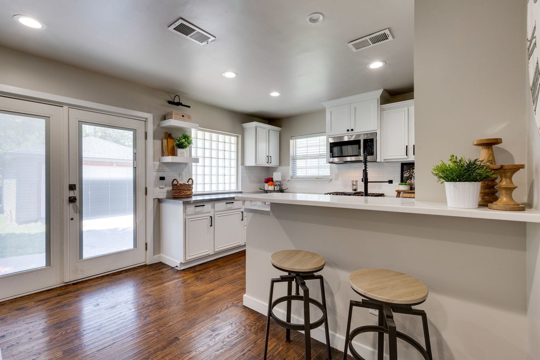 2606 Woodmere Drive Dallas TX 75233