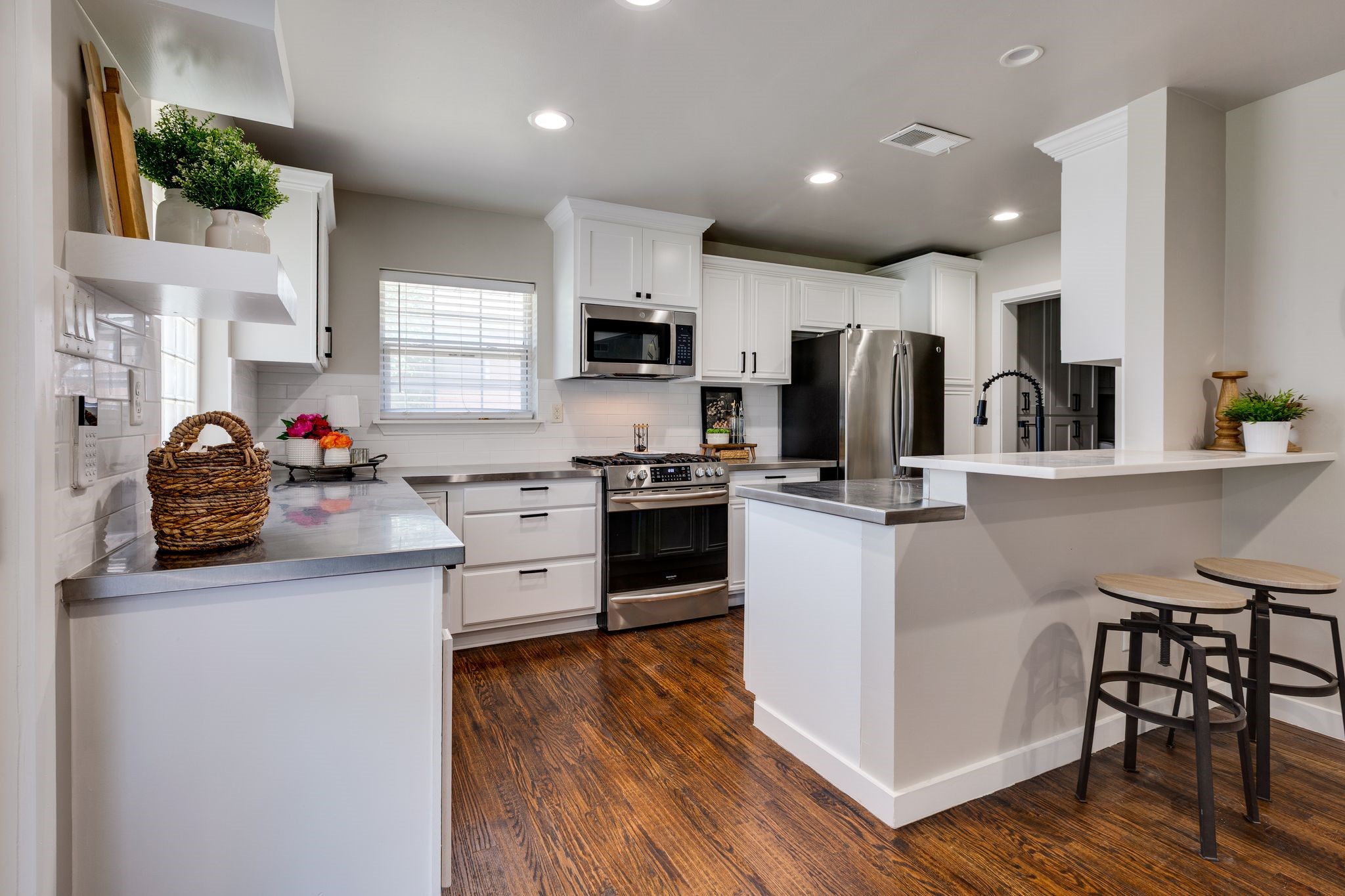 2606 Woodmere Drive Dallas TX 75233
