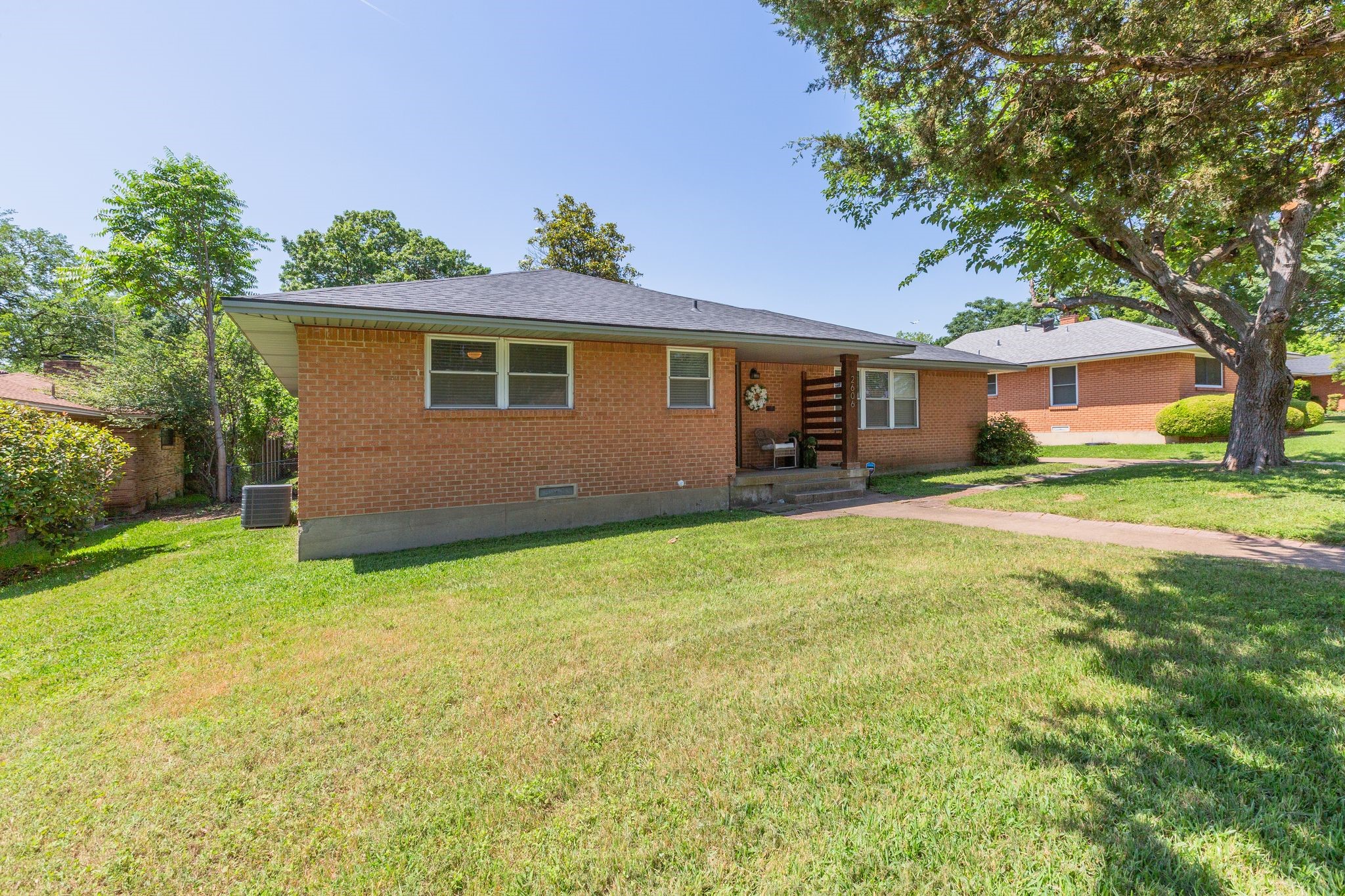 2606 Woodmere Drive Dallas TX 75233