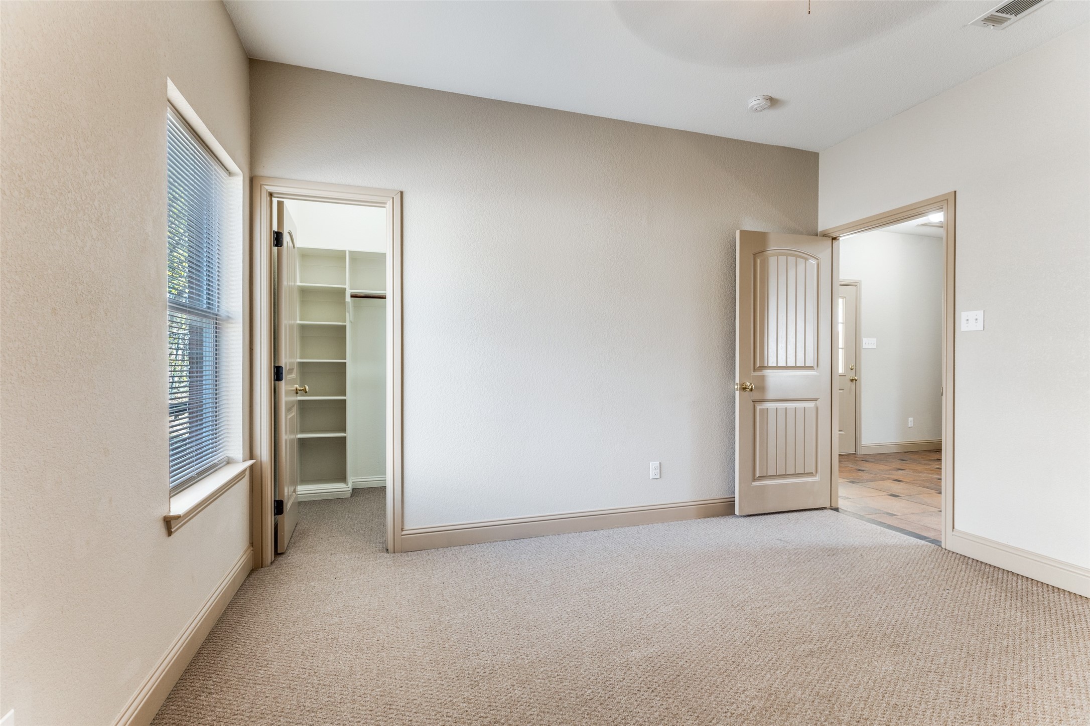 1732 Lawther Drive River Oaks TX 76114
