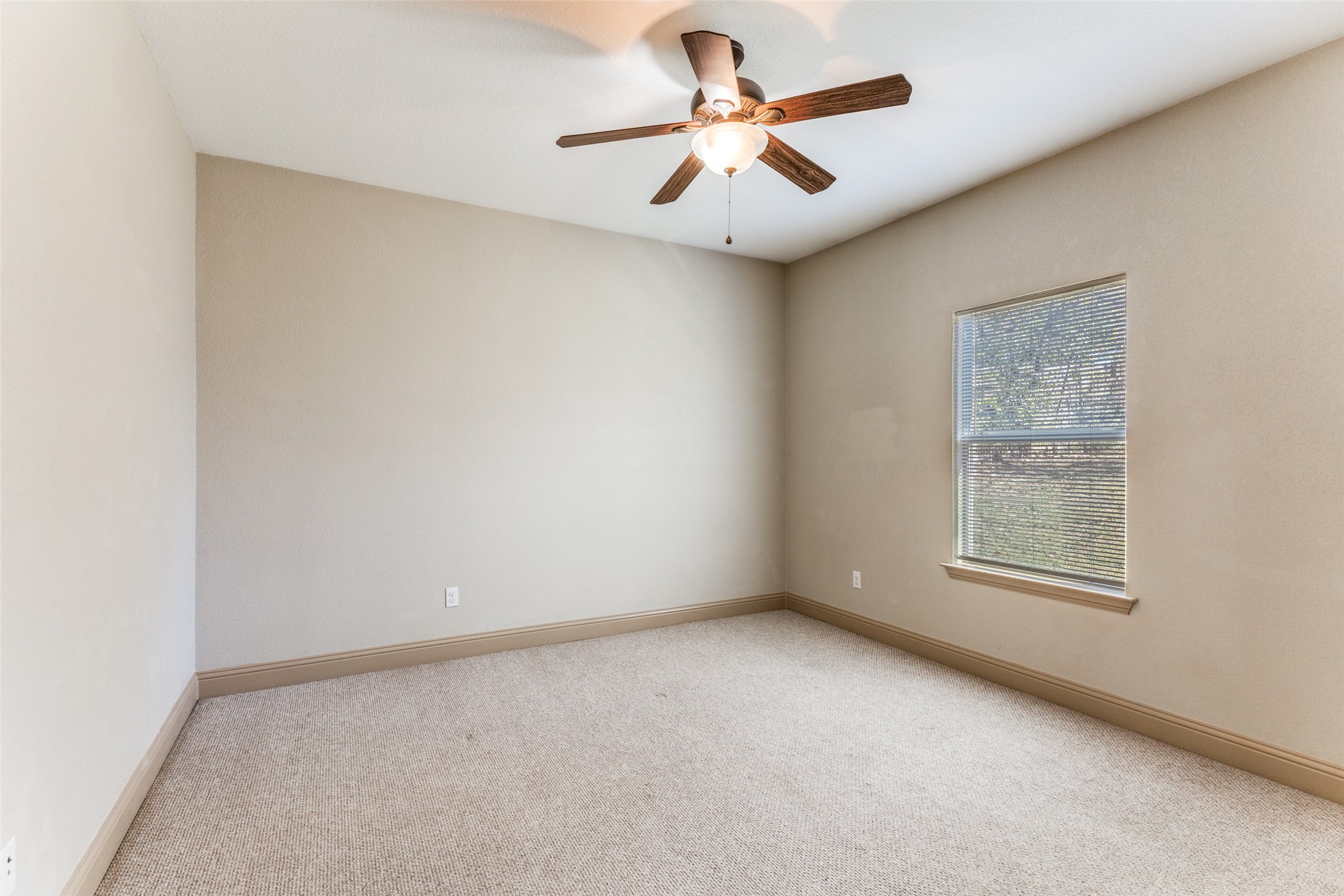 1732 Lawther Drive River Oaks TX 76114