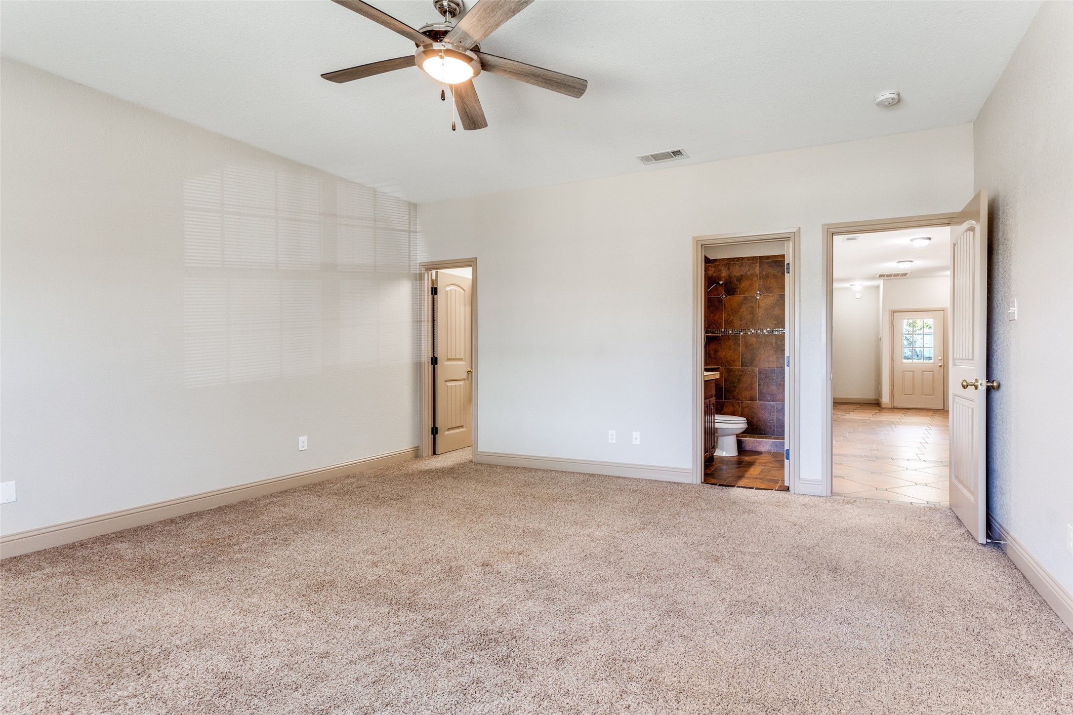1732 Lawther Drive River Oaks TX 76114