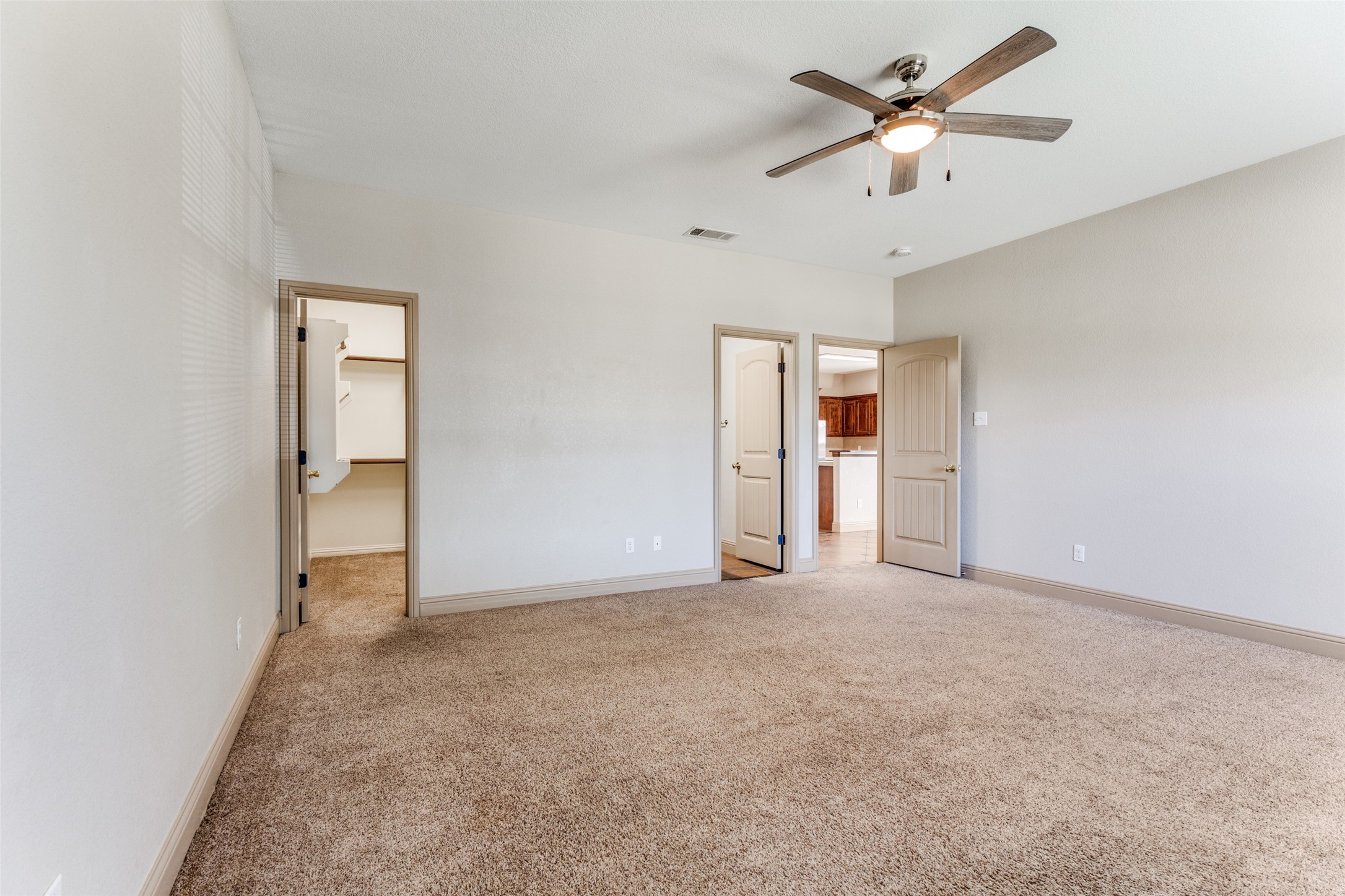 1732 Lawther Drive River Oaks TX 76114