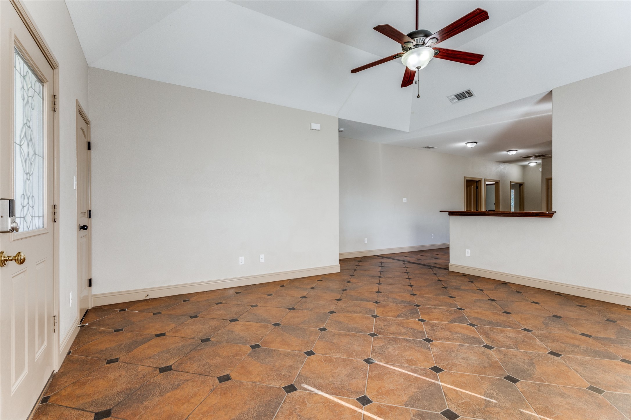 1732 Lawther Drive River Oaks TX 76114