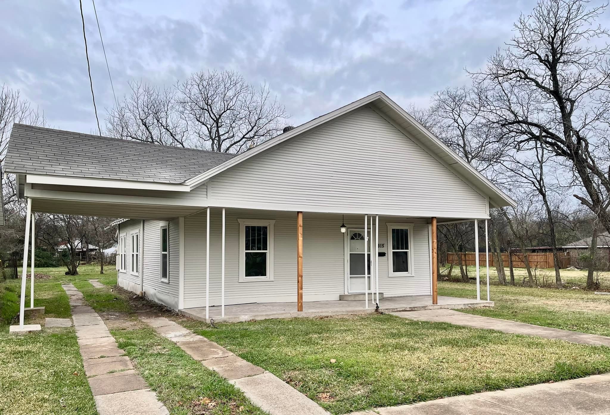 815 N Virginia Street Terrell TX 75160