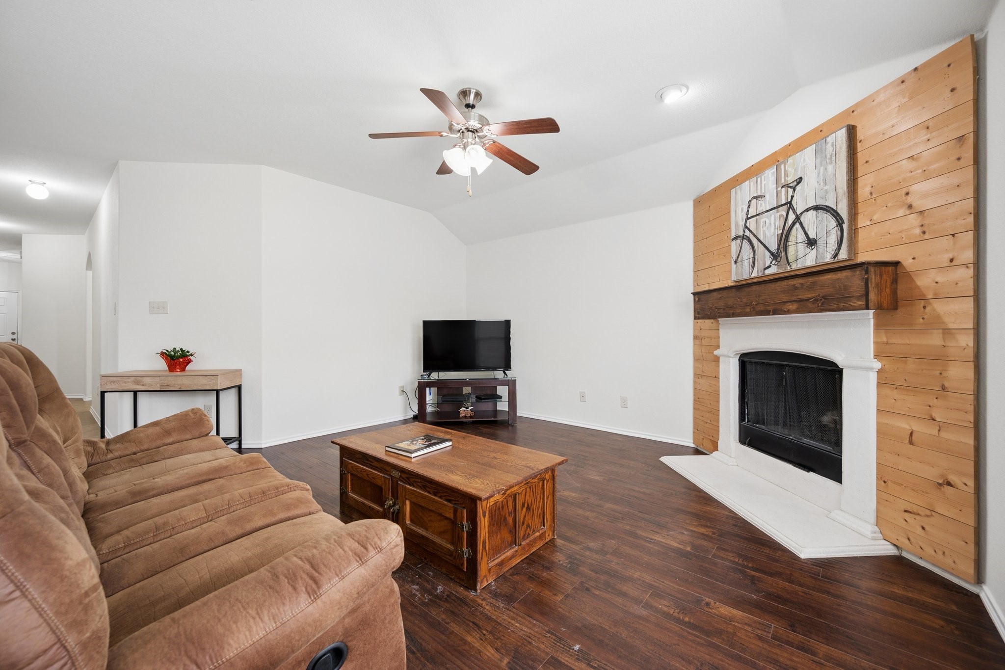8904 Whirlwind Trail Aubrey TX 76227