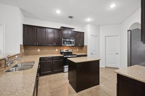 8904 Whirlwind Trail Aubrey TX 76227