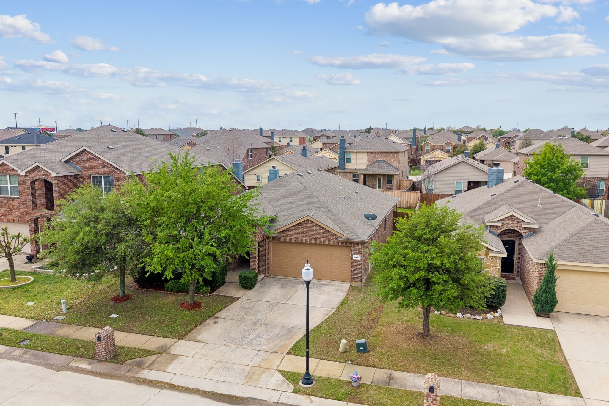 8904 Whirlwind Trail Aubrey TX 76227