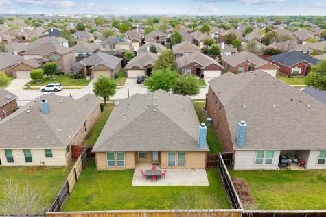 8904 Whirlwind Trail Aubrey TX 76227