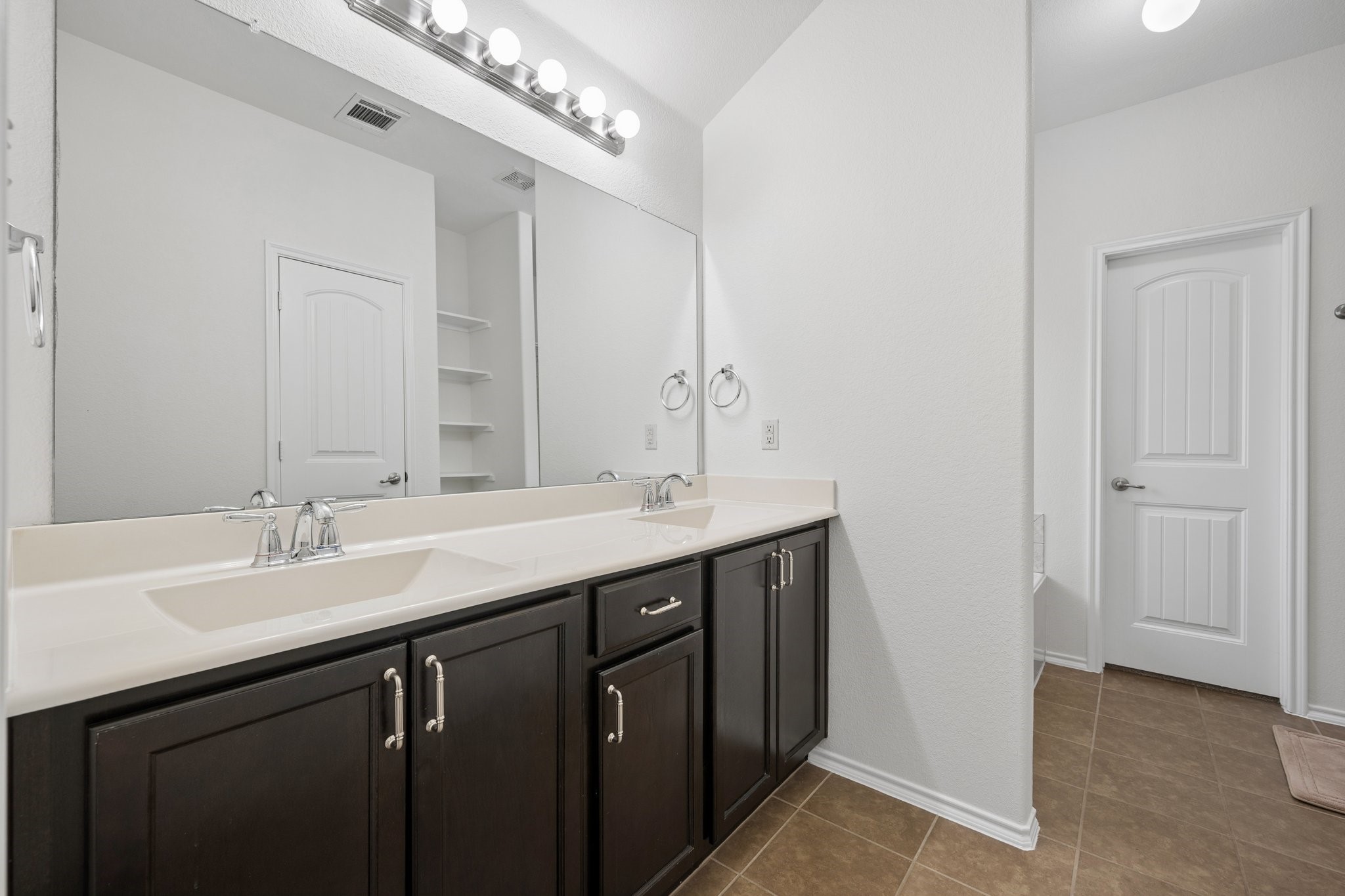 8904 Whirlwind Trail Aubrey TX 76227